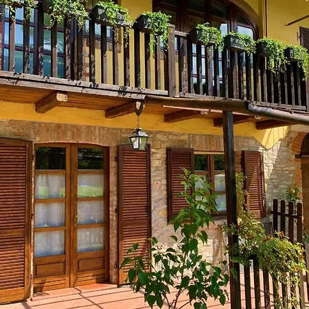 Piedmont Holidays Affittacamere 4*