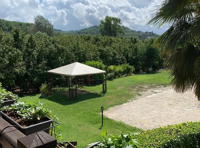 Casa de hóspedes Piedmont Holidays Diano dʼAlba