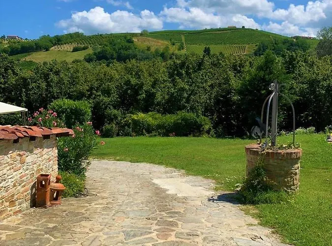 Piedmont Holidays Diano dʼAlba